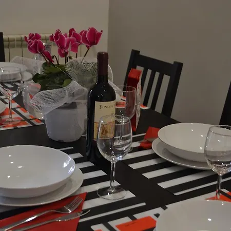 White & Grey House Daire *
