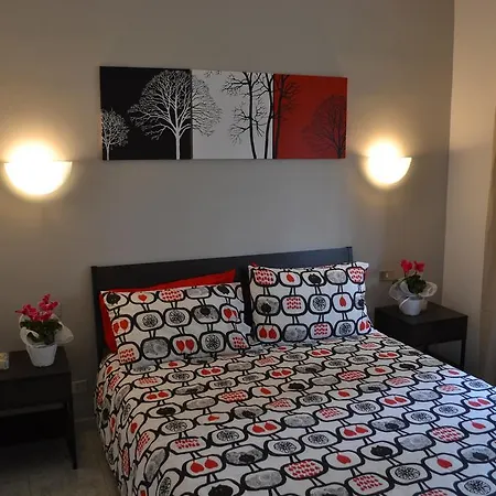 Daire White & Grey House *