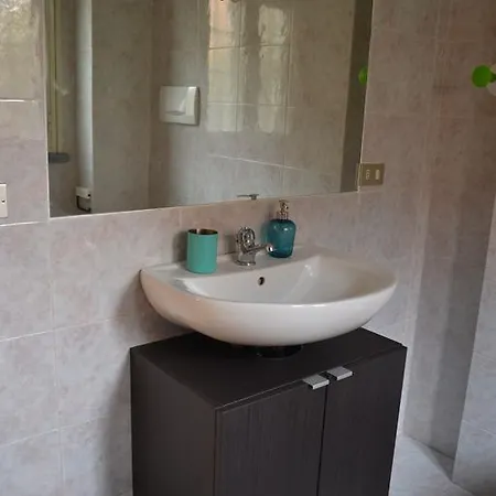 White & Grey House Daire